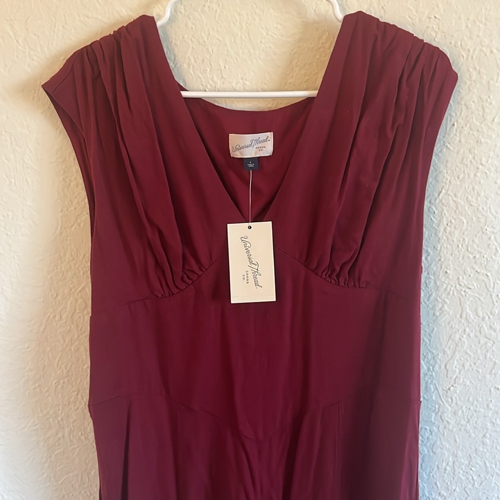 Universal Thread Deep Red Maxi Dress - Picture 3 of 4